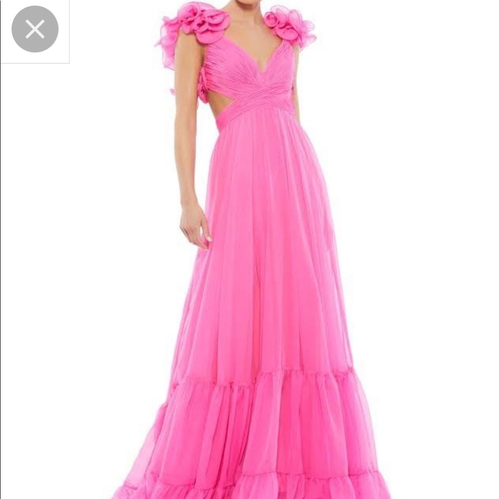 Gorgeous Mac Duggal pink maxi dress. Size 2 worn once. With tags